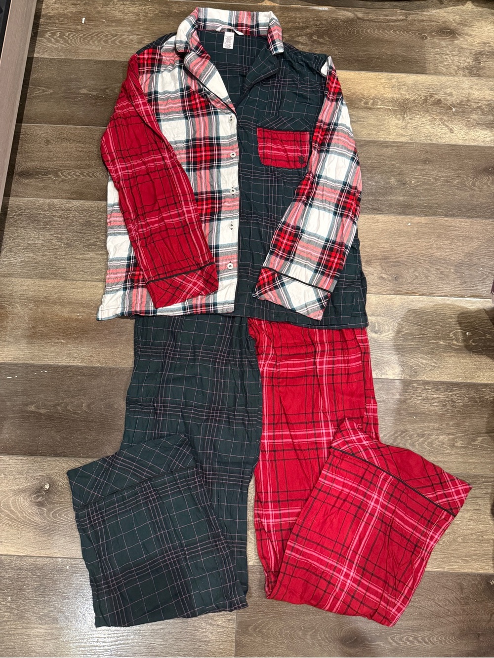 Victoria’s Secret Plaid Mix Flannel Pajama Set - Red & Green